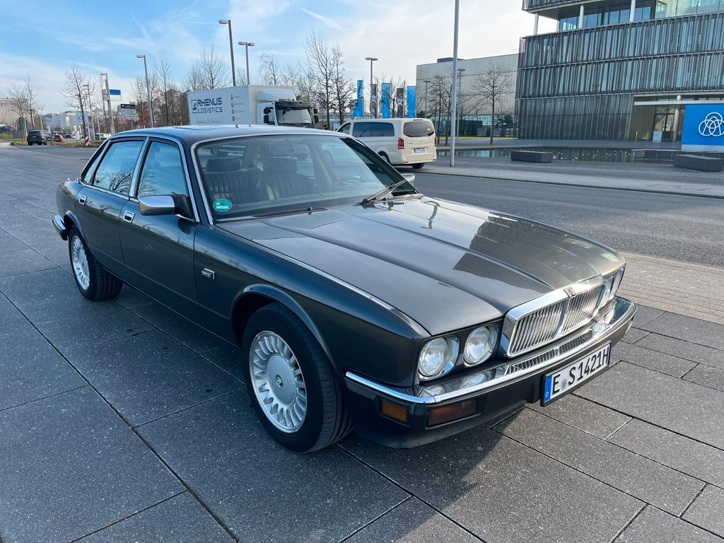 Bild des Angebotes Jaguar XJ 40