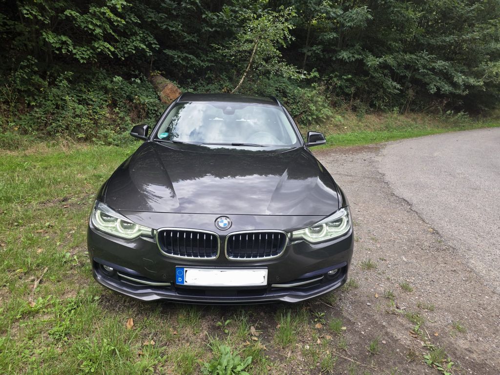 Bild des Angebotes BMW 320d Touring Sport Line Automatic Spo...