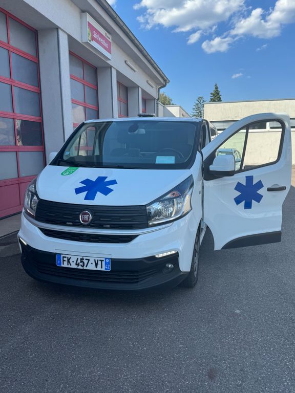 Bild des Angebotes Fiat Talento Ambulance Krankenwagen Rettungswagen Kam
