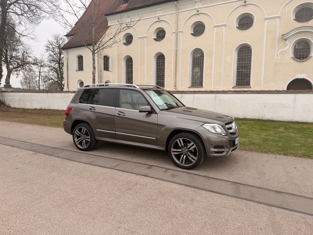 Bild des Angebotes Mercedes-Benz GLK 350 4MATIC PANO NAVI TÜV neu SERVICE neu