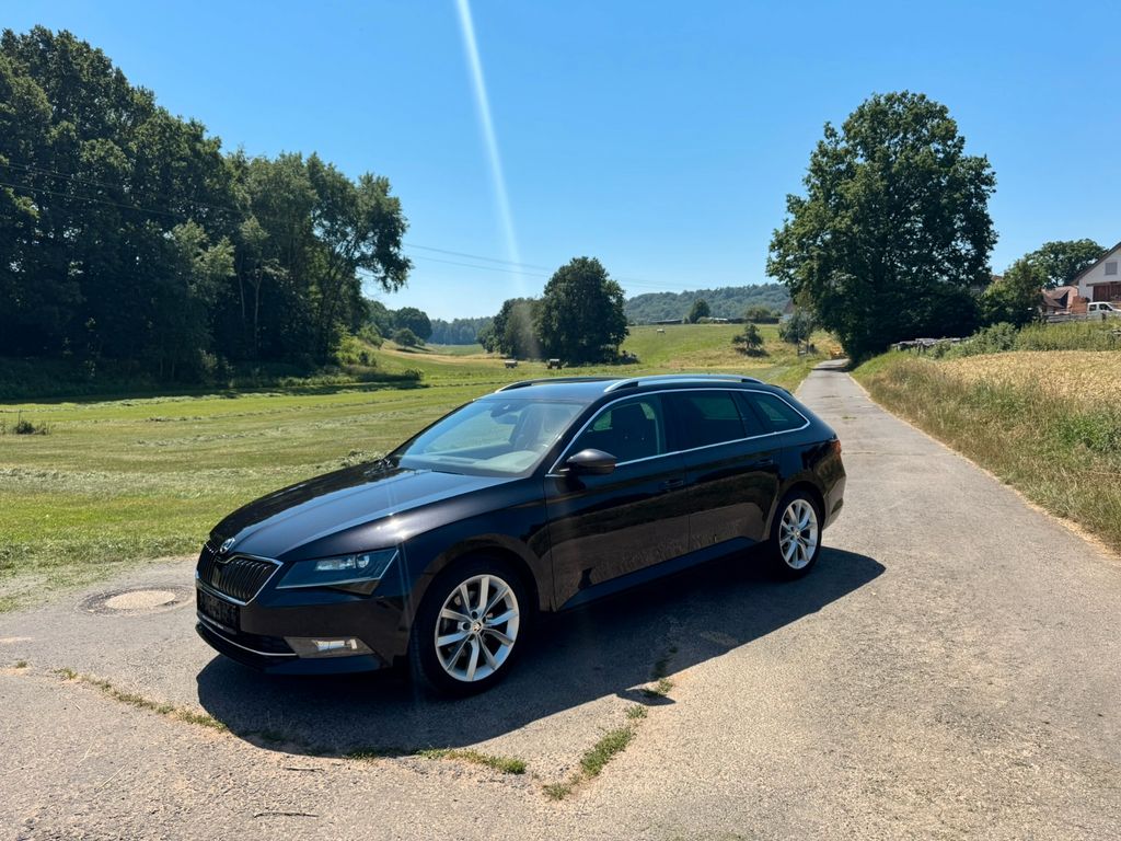 Bild des Angebotes Skoda Superb Combi Ambition