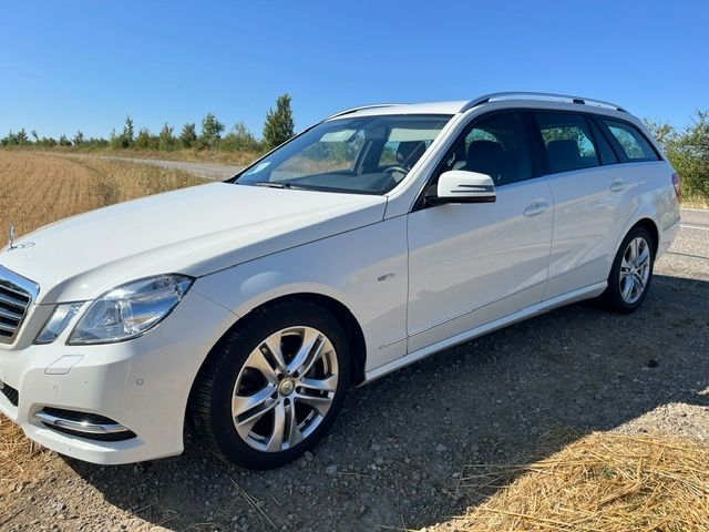 Bild des Angebotes Mercedes-Benz E 200 CGI