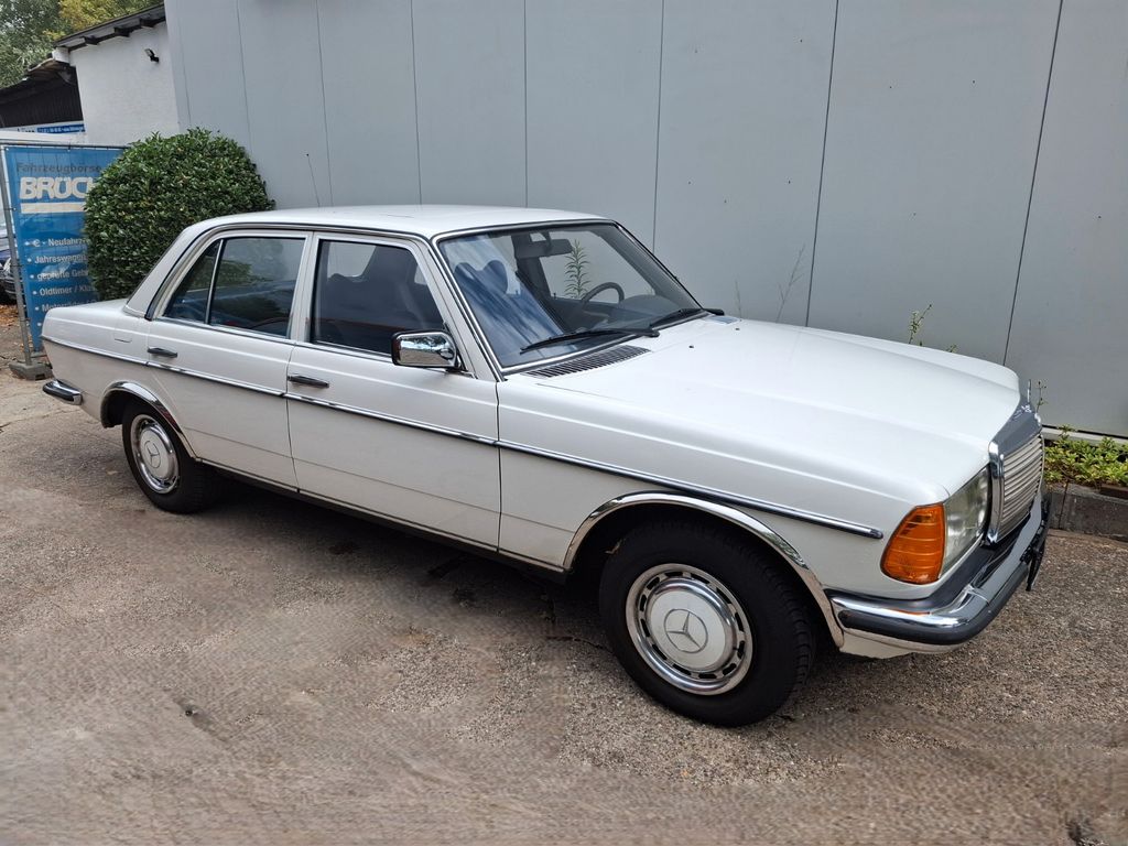 Bild des Angebotes Mercedes-Benz 280E 1. Hand guter Zustand