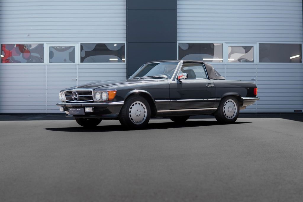 Bild des Angebotes Mercedes-Benz 560 SL