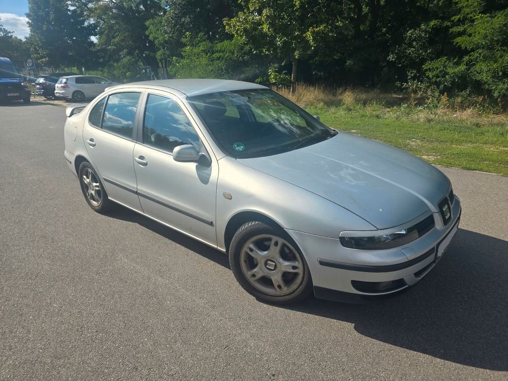 Seat Toledo Executive V5 2.3  110KW an Bastler