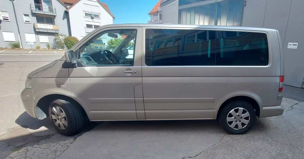 Bild des Angebotes Volkswagen T5 Multivan 4Motion 2,5