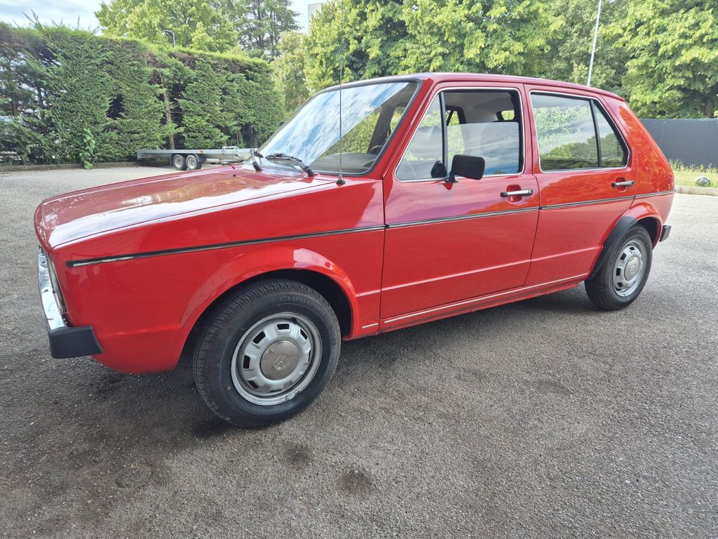 Volkswagen Golf 1