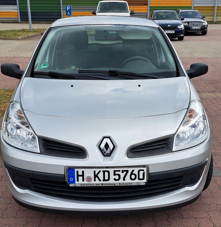 Bild des Angebotes Renault Clio Authentique 1.2 16V 48kW Authentique