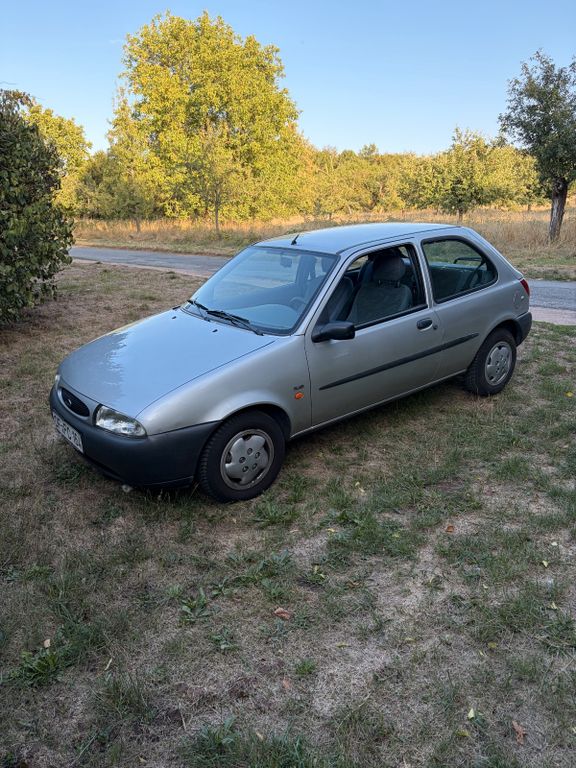 Ford Fiesta 1.3 Flair mit TÜV bis 02.2028