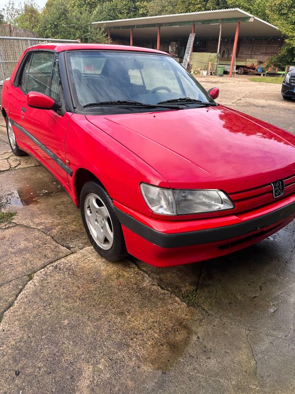 Bild des Angebotes Peugeot 306 1.8 Cabrio Automatik  Pininfarina  Hardtop