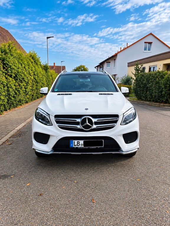 Bild des Angebotes Mercedes-Benz GLE 250 AMG Paket!!!Rentnerfahrzeug!!!