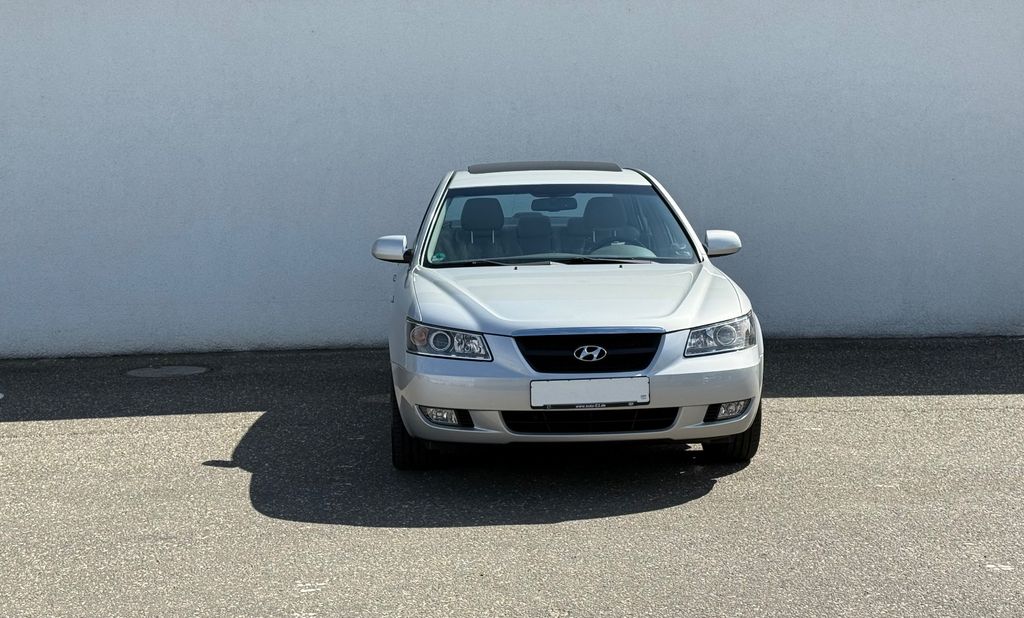 Hyundai Sonata 2.4 GLS/1.HAND/LEDER/SHZ/SHD/PDC/
