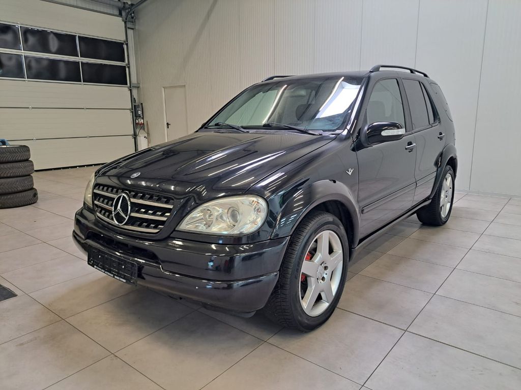 Mercedes-Benz ML 55 AMG / SCHIEBEDACH / LEDER / AHK