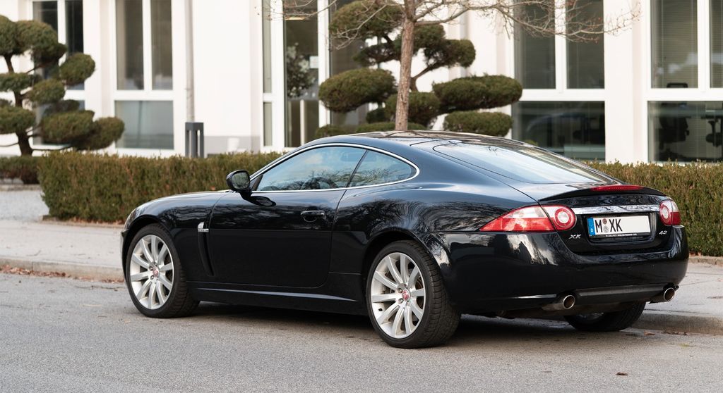 Bild des Angebotes Jaguar XK 4.2L V8 Coupé -