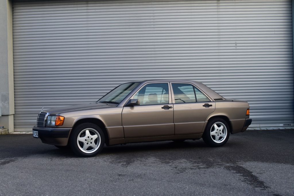 Bild des Angebotes Mercedes-Benz 190 E 1.8 Automatik W201 | 148.000 km | TÜV neu