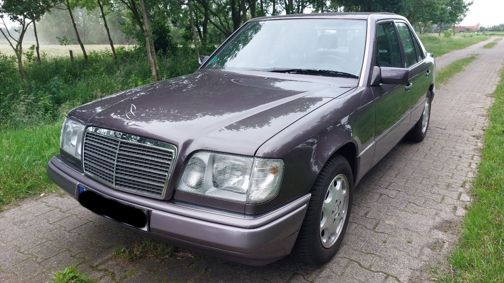 Bild des Angebotes Mercedes-Benz W124 E280*TÜV8/27*5-Gang*eSSD*165 tkm