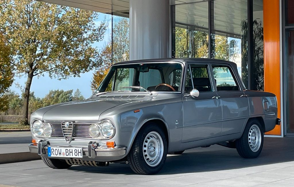 Alfa Romeo Giulia Super 2.0