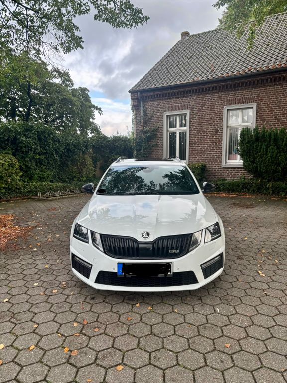 Bild des Angebotes Skoda Octavia 2.0 TSI DSG RS 245 Combi VRS