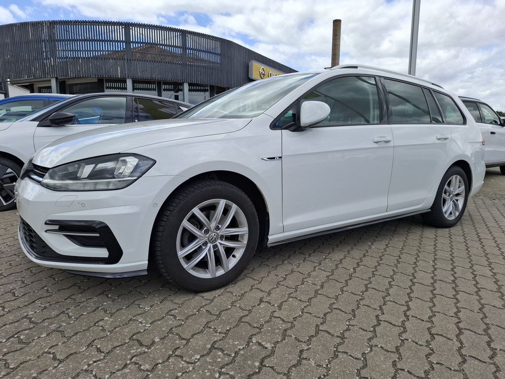 Volkswagen Golf VII 2.0 TDI Comfortline SHZ NAVI ACC FACEL.