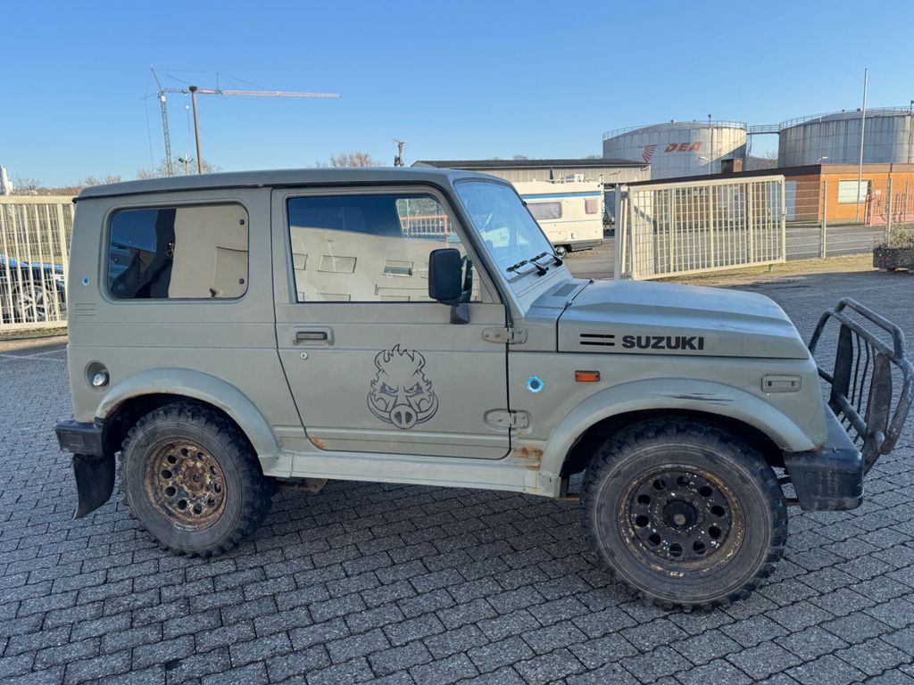 Bild des Angebotes Suzuki SJ Samurai Deluxe Limousine Deluxe