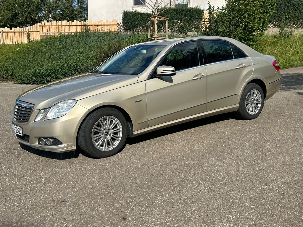 Bild des Angebotes Mercedes-Benz E 350 CDI BlueEFFICIENCY ELEGANCE ELEGANCE
