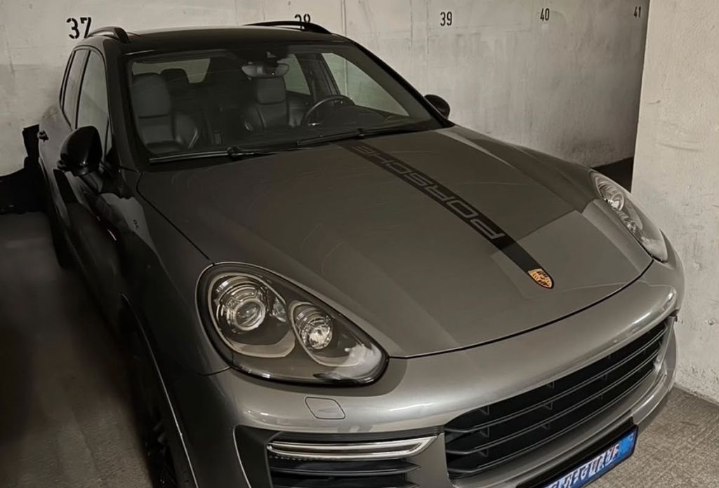 Porsche GTS, NAVI, inkl. Winterreifen auf Porschefelgen