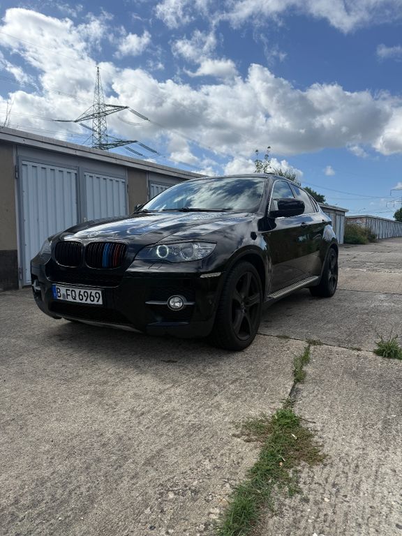 BMW X6 xDrive50i | ATM & ZF 8-Gang (70tkm belegt)