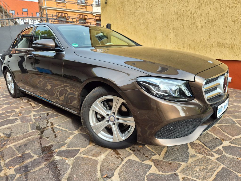 Bild des Angebotes Mercedes-Benz E 200 E designo Sitz Bel. Distr. LED 360 SpurTOT
