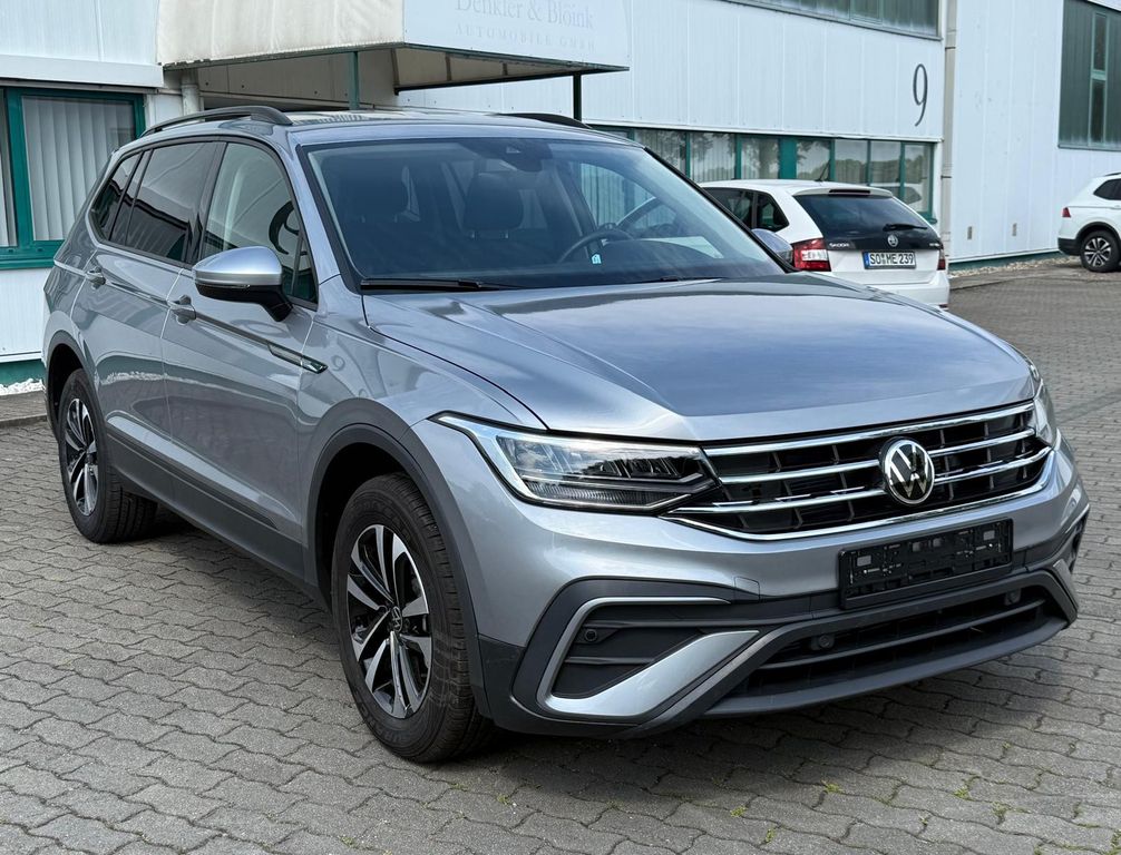 Bild des Angebotes Volkswagen Tiguan Allspace 2.0l Autom. Navi-App 7 Sitze