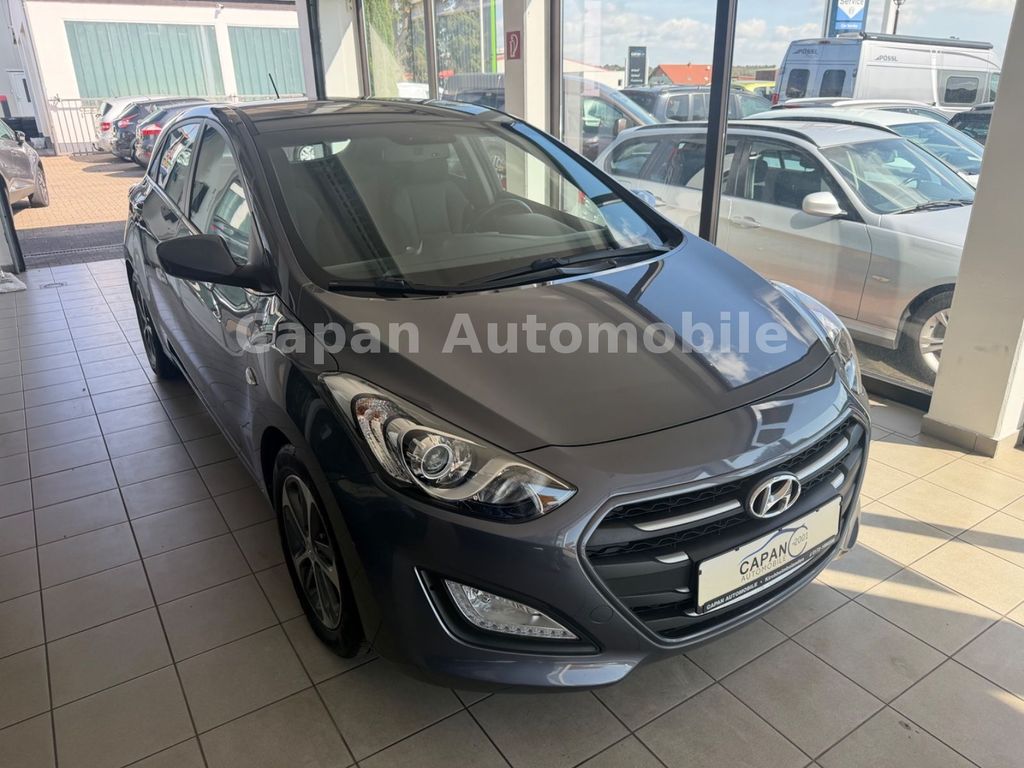 Bild des Angebotes Hyundai i30 blue Trend Klima/Scheckheft/PDC/SHZ/EURO6