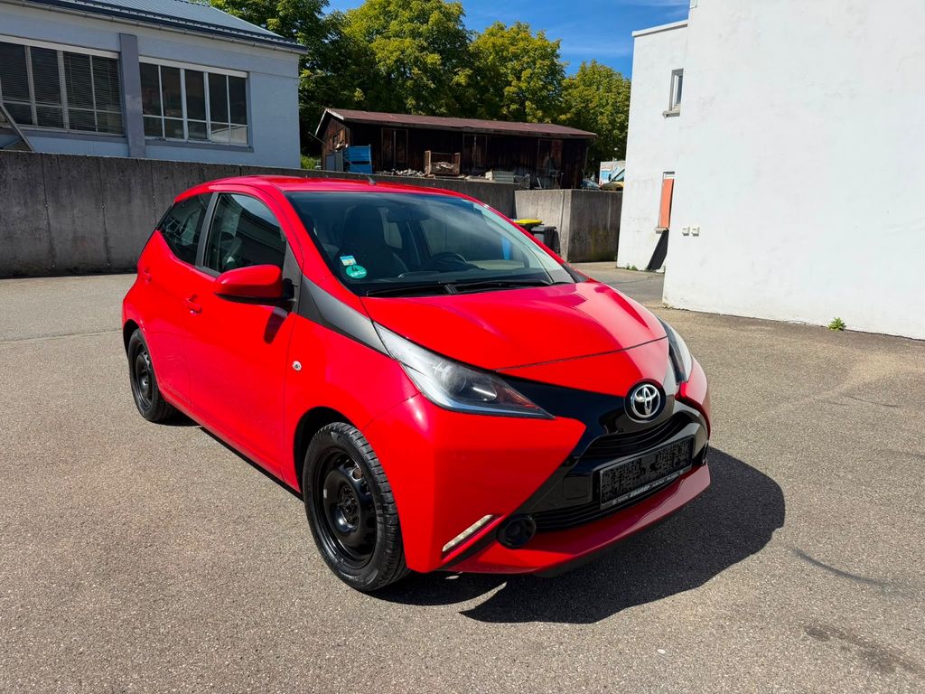 Bild des Angebotes Toyota Aygo AYGO x-play