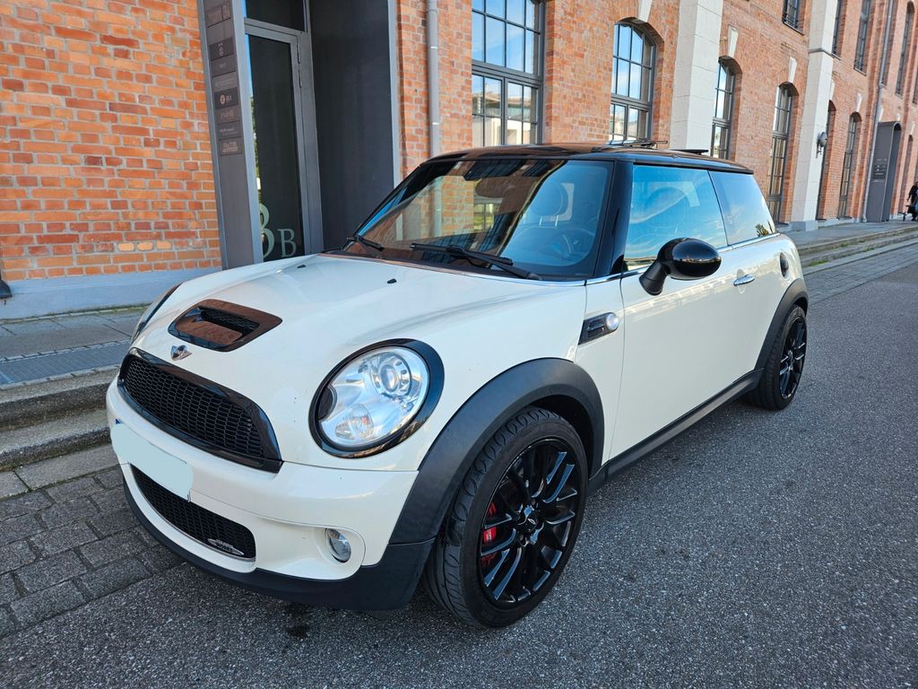 Bild des Angebotes MINI John Cooper Works John Cooper Works