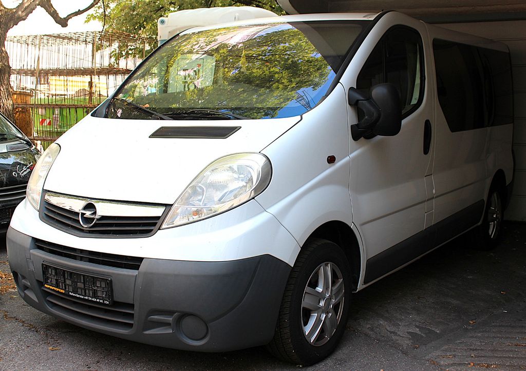 Bild des Angebotes Opel Vivaro Kasten/Kombi Kombi L1H1 2,7t 9 SITZER