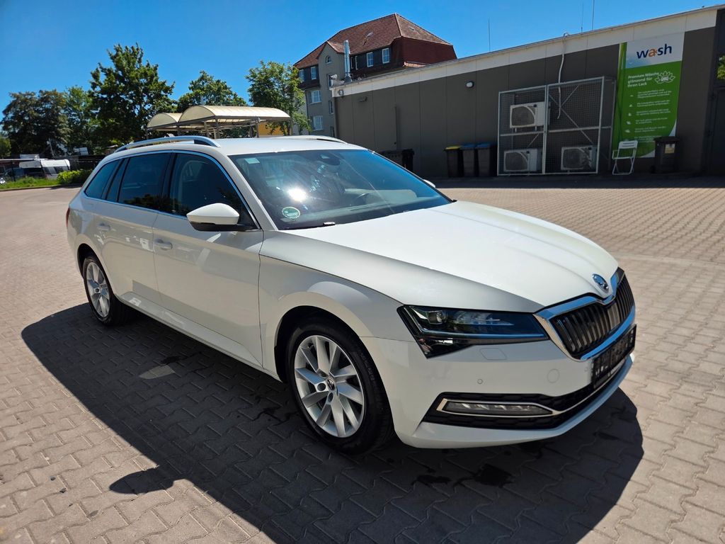 Bild des Angebotes Skoda Superb Combi Style+AHK+LED+NAVI+Kamera+TÜV NEU