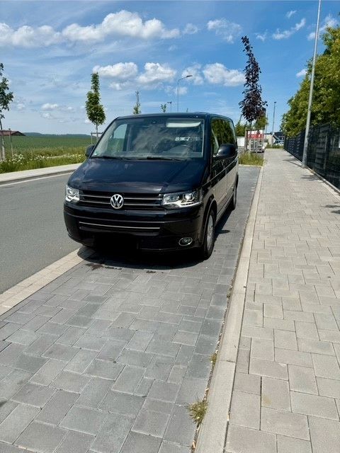 Bild des Angebotes Volkswagen T5 MultivanHighline 4Motion AHK 6 Sitzer