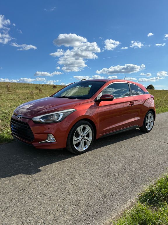Bild des Angebotes Hyundai i20 1.4 CRDi Style Coupe Style 8fach bereift