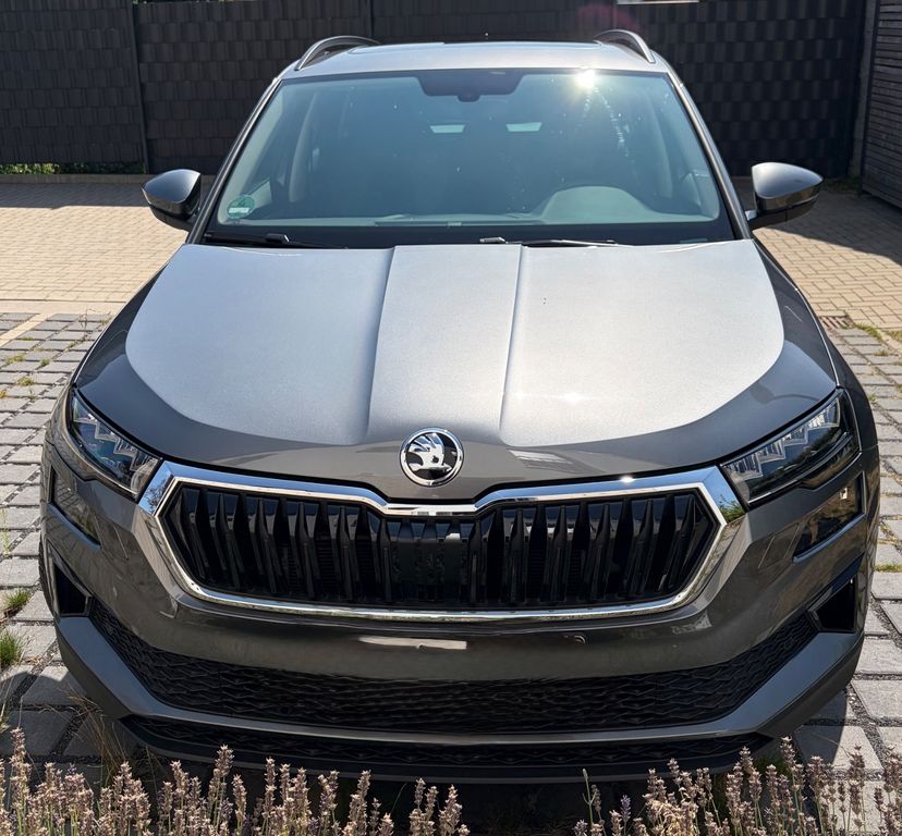 Bild des Angebotes Skoda Karoq 1.5l TSI ACT DSG TOUR TOUR