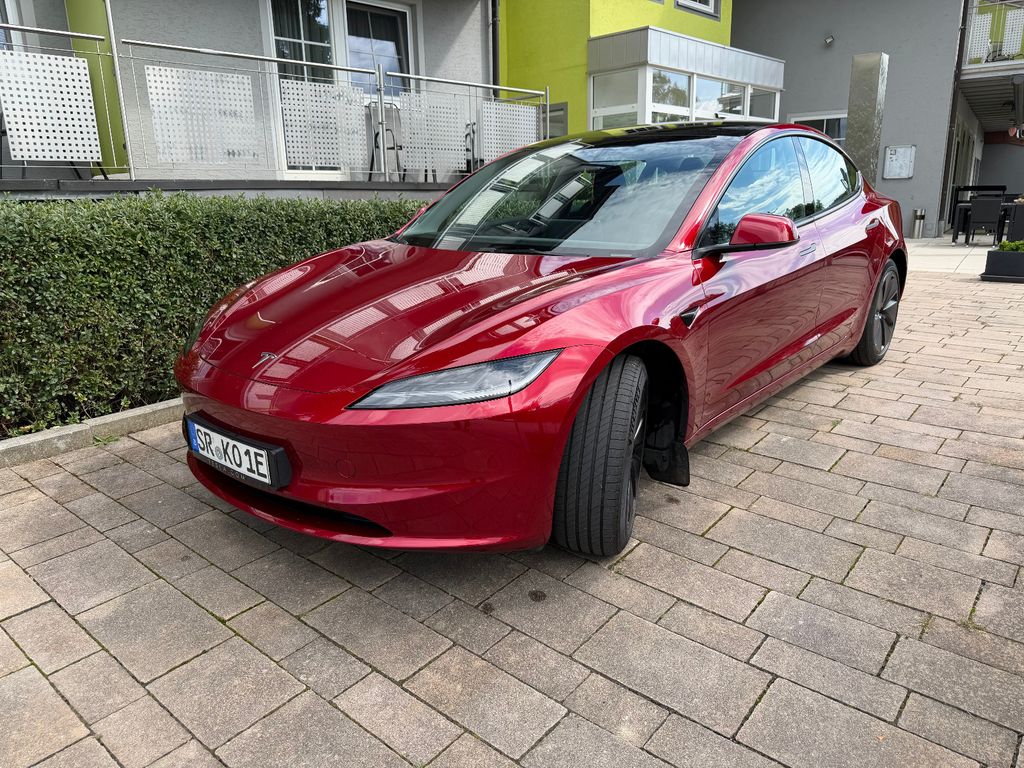 Tesla Model 3 RWD Highland | Ultra Red | 1. Hand