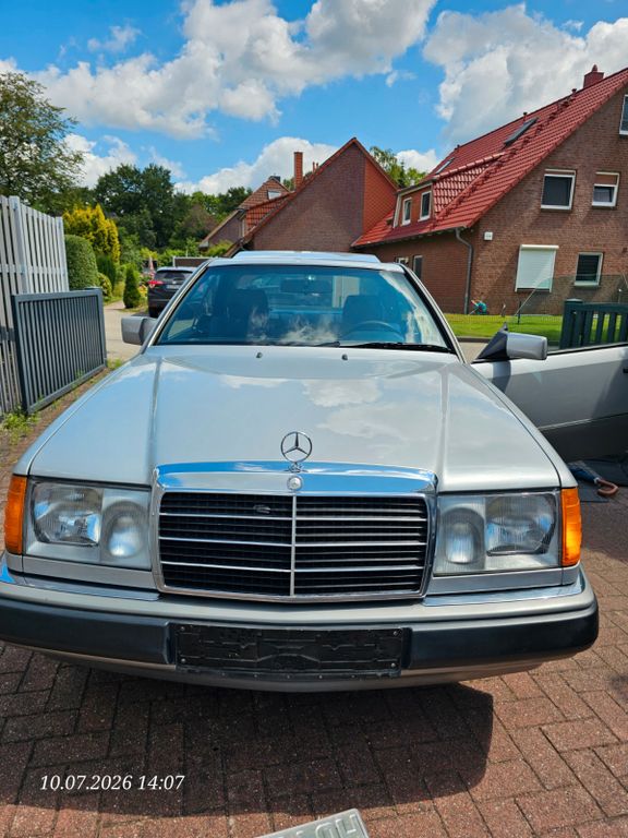 Bild des Angebotes Mercedes-Benz 230 CE