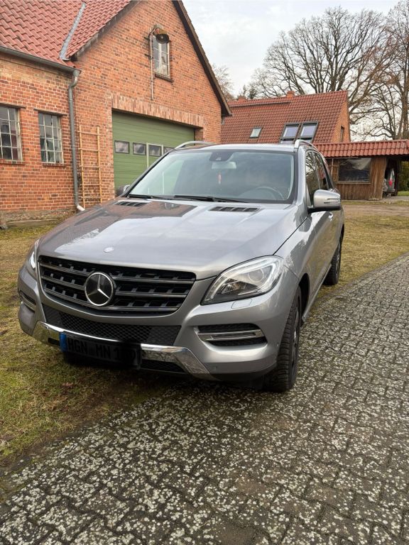 Bild des Angebotes Mercedes-Benz ML 350 BlueTEC 4MATIC - AMG-Line