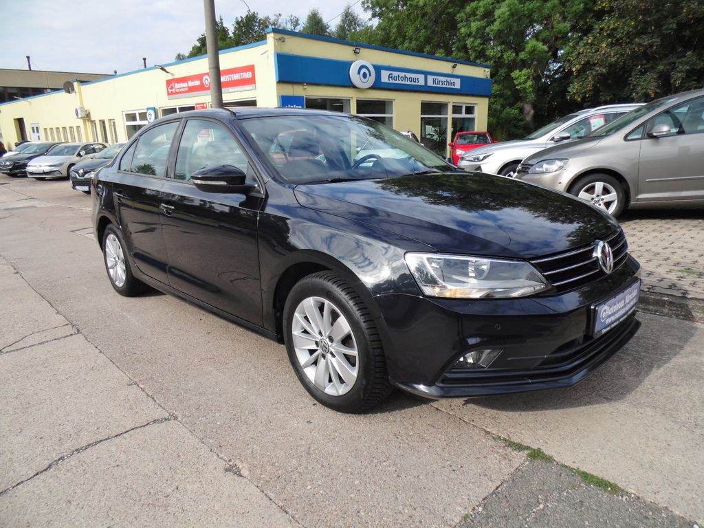 Bild des Angebotes Volkswagen Jetta VI/Klima/PDC/SHZ/HU NEU!