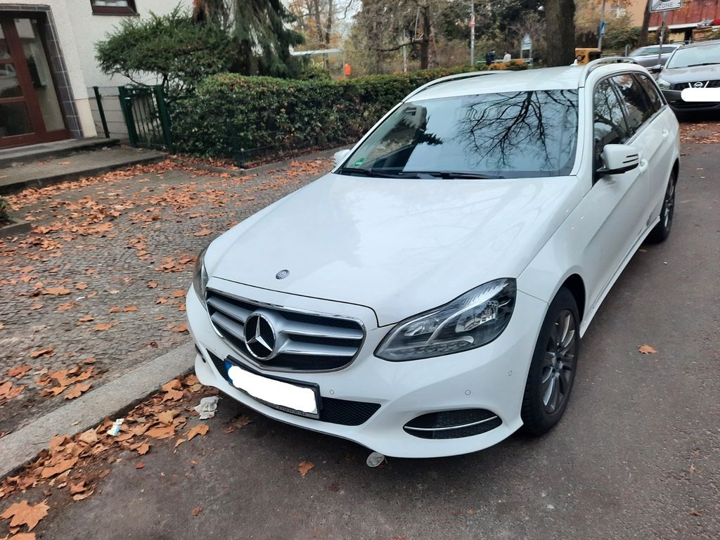 Bild des Angebotes Mercedes-Benz E 250 BlueTEC T AVANTGARDE AVANTGARDE