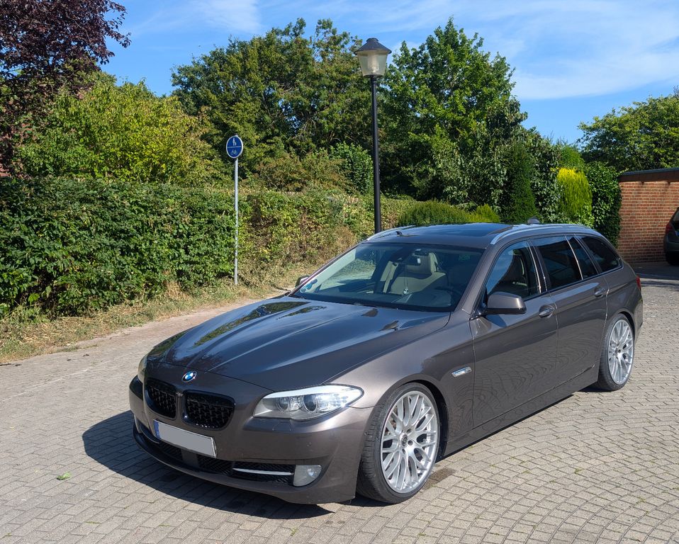 Bild des Angebotes BMW 535d Touring F11 299 PS | HUD Pano Softclose ...