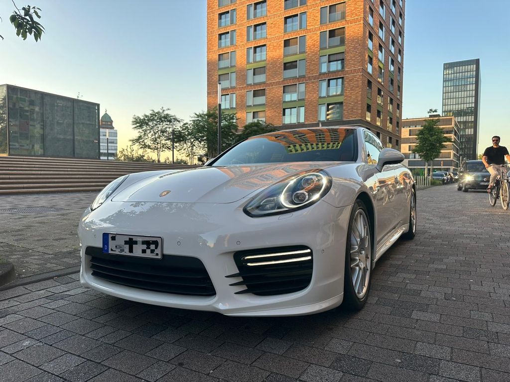 Bild des Angebotes Porsche Panamera GTS Chrono