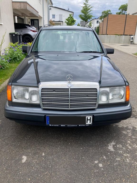 Bild des Angebotes Mercedes-Benz 230 TE W124 (S124) Kombi - OLDTIMER