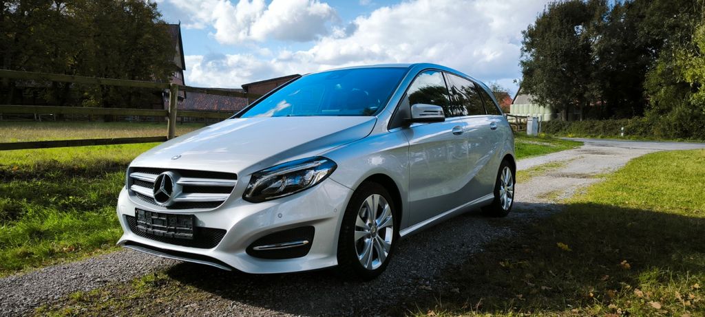 Bild des Angebotes Mercedes-Benz B 220 4MATIC DCT Urban