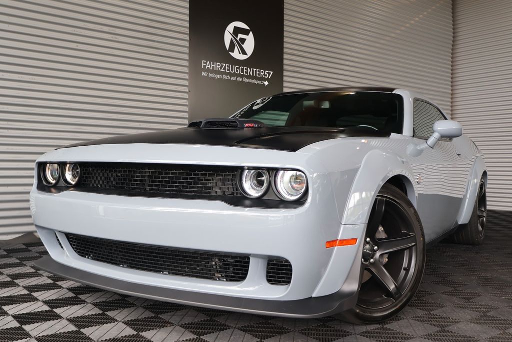 Bild des Angebotes Dodge Challenger SRT 392 Scat Pack SHAKER 6.4L HEMI V8