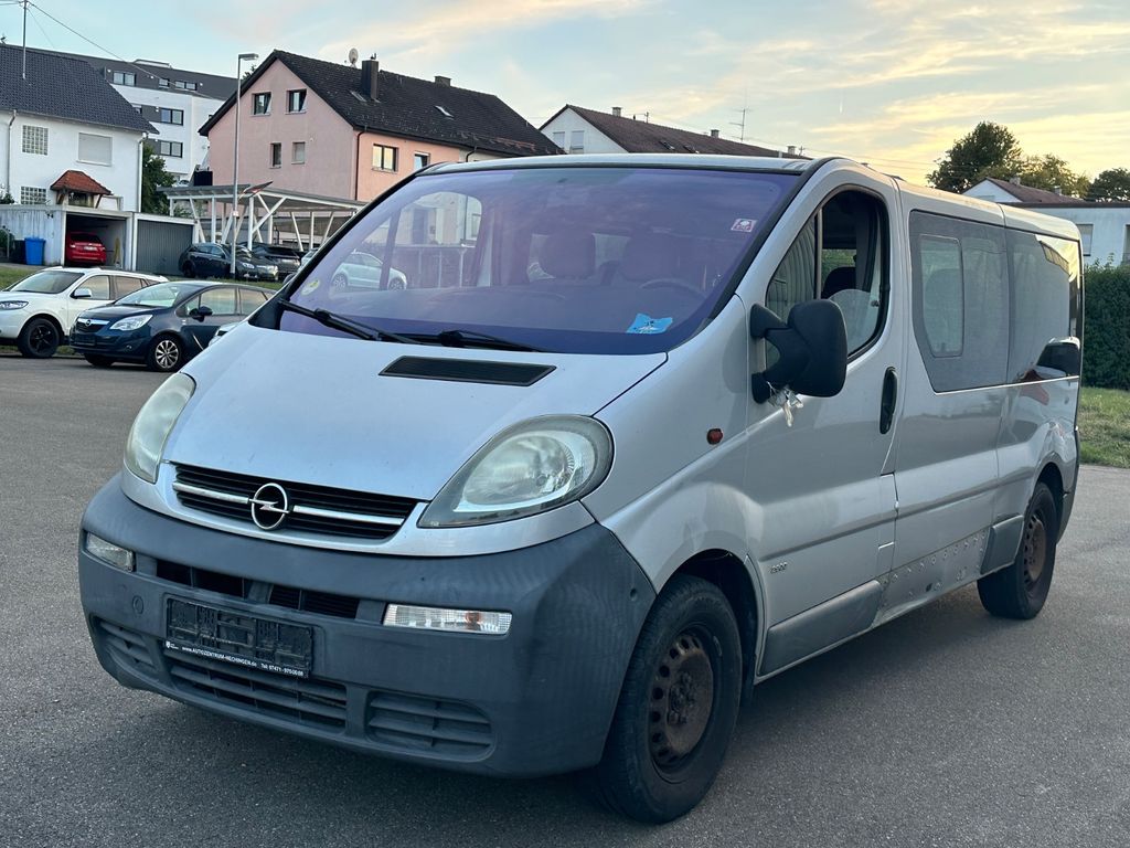 Bild des Angebotes Opel Vivaro 1.9 CDTI 9 sitzer/Klima/
