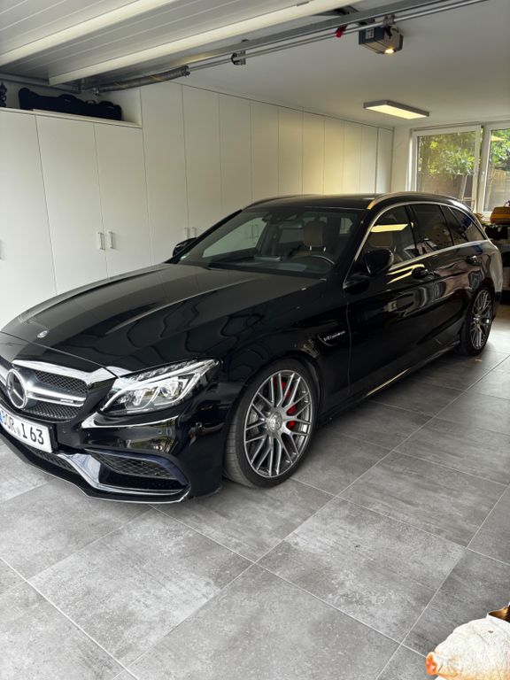 Bild des Angebotes Mercedes-Benz Mercedes-AMG C 63 S T-Modell | 510 PS