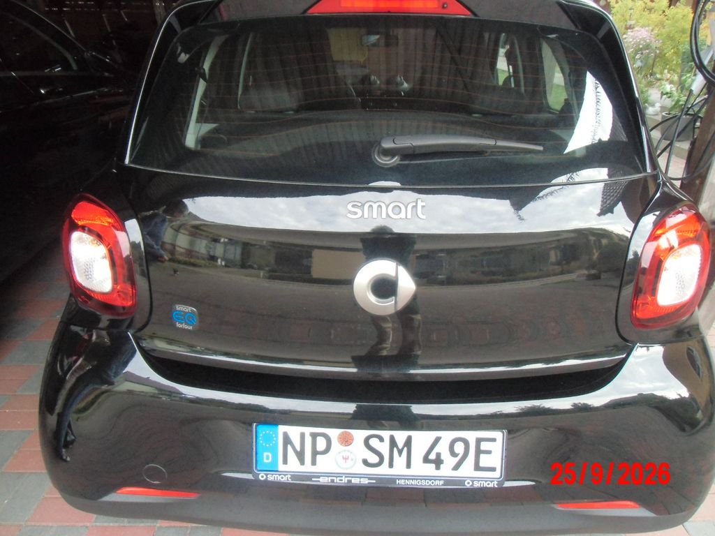 Smart ForFour 60kW EQ Bj.2020 /Sondermodell AMG Black